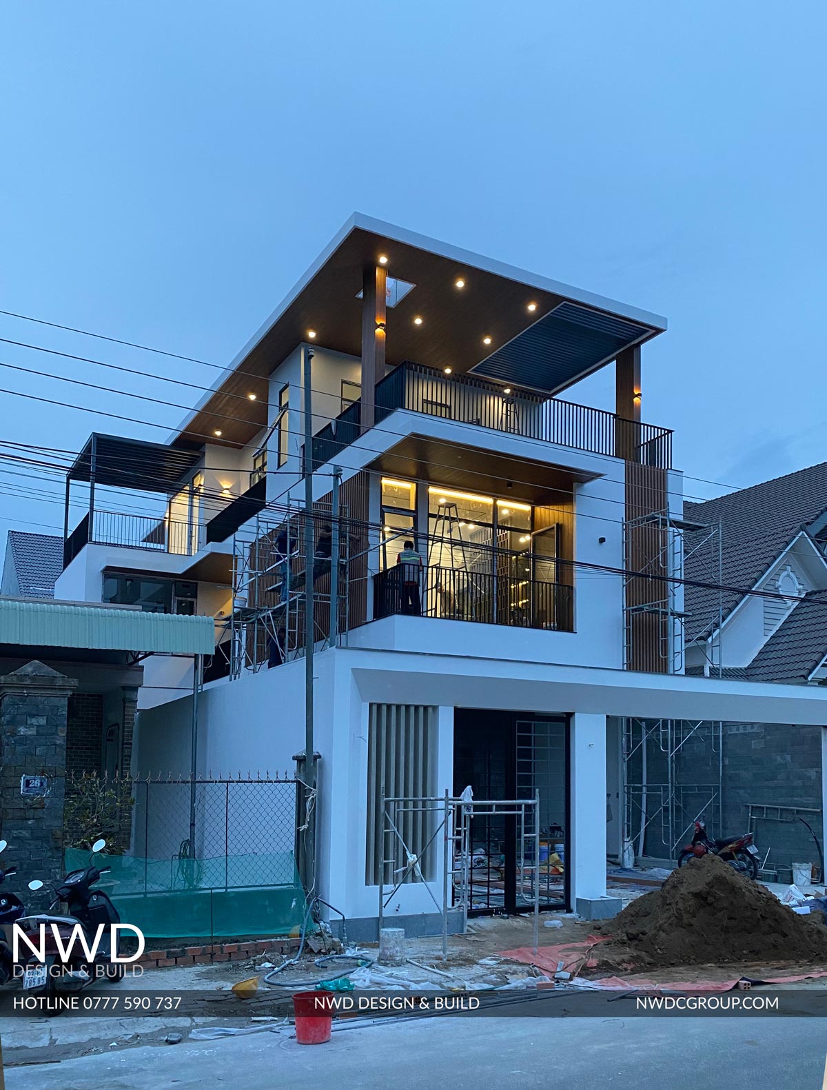 Thi công ốp trang trí mặt tiền